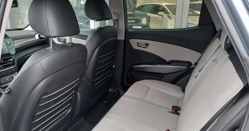 SsangYong Tivoli cena 118100 przebieg: 5, rok produkcji 2023 z Skawina małe 79